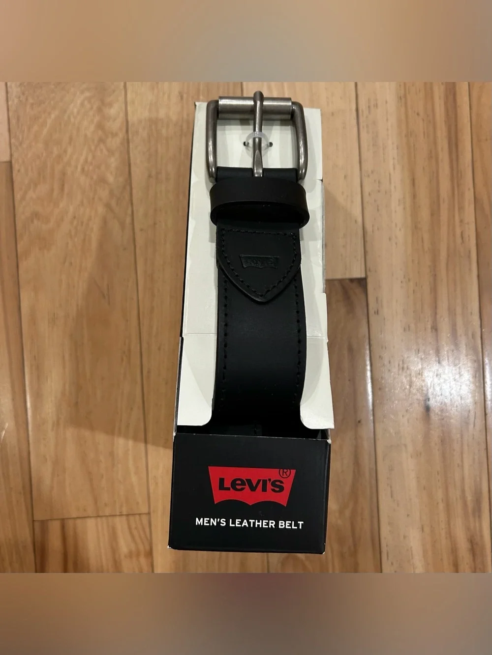 Levi’s NIB Men’s Leather Black Belt w/ Silver Buckle - Men’s XL Belt Size 42-44